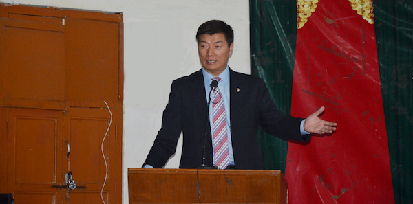 2018年4月21日，在活动上藏人行政中央(CTA)司政洛桑森格博士演讲。（照片：CTA）