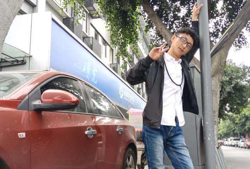 32歲前政治犯白瑪旺千（Pema Wangchen），他在2016年4月被捕後被中共拘留所遭受酷刑，獲釋後不治死亡。圖片：TPI